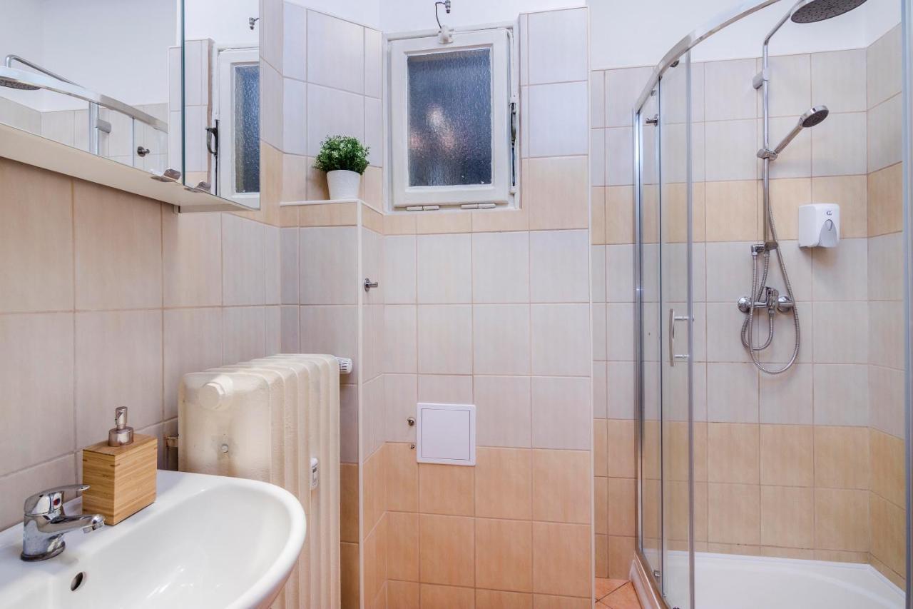 Apt In Prague Charles Bridge 1Km By Michal&Friends Exterior foto
