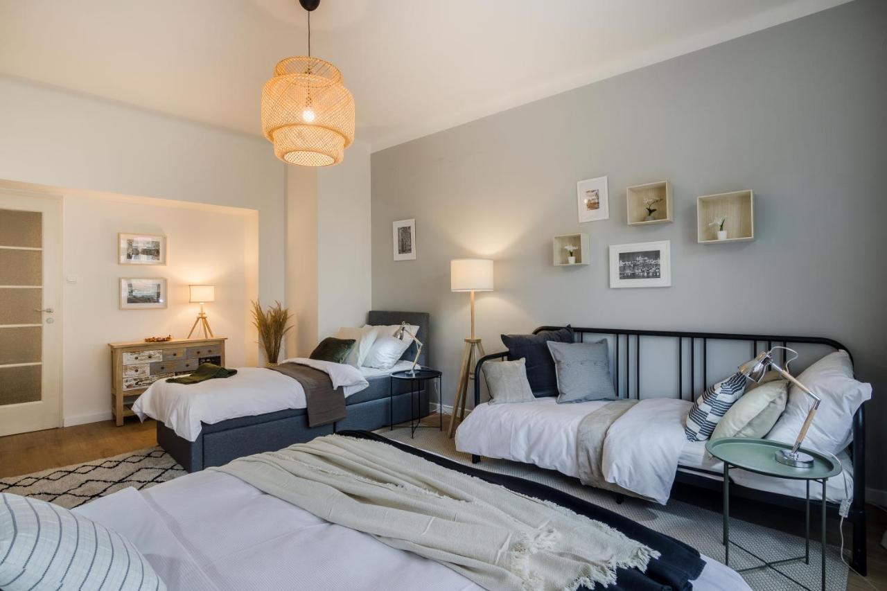 Apt In Prague Charles Bridge 1Km By Michal&Friends Exterior foto