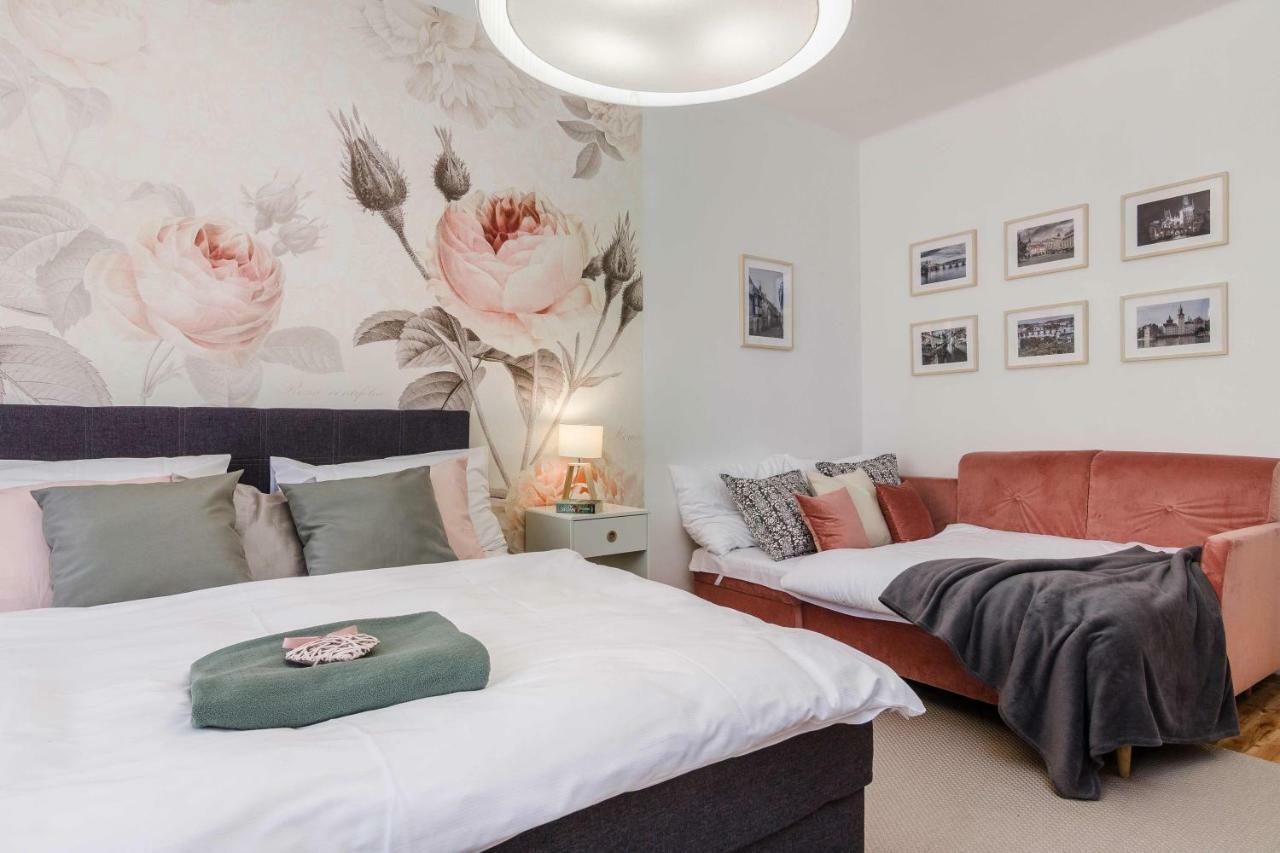 Apt In Prague Charles Bridge 1Km By Michal&Friends Exterior foto